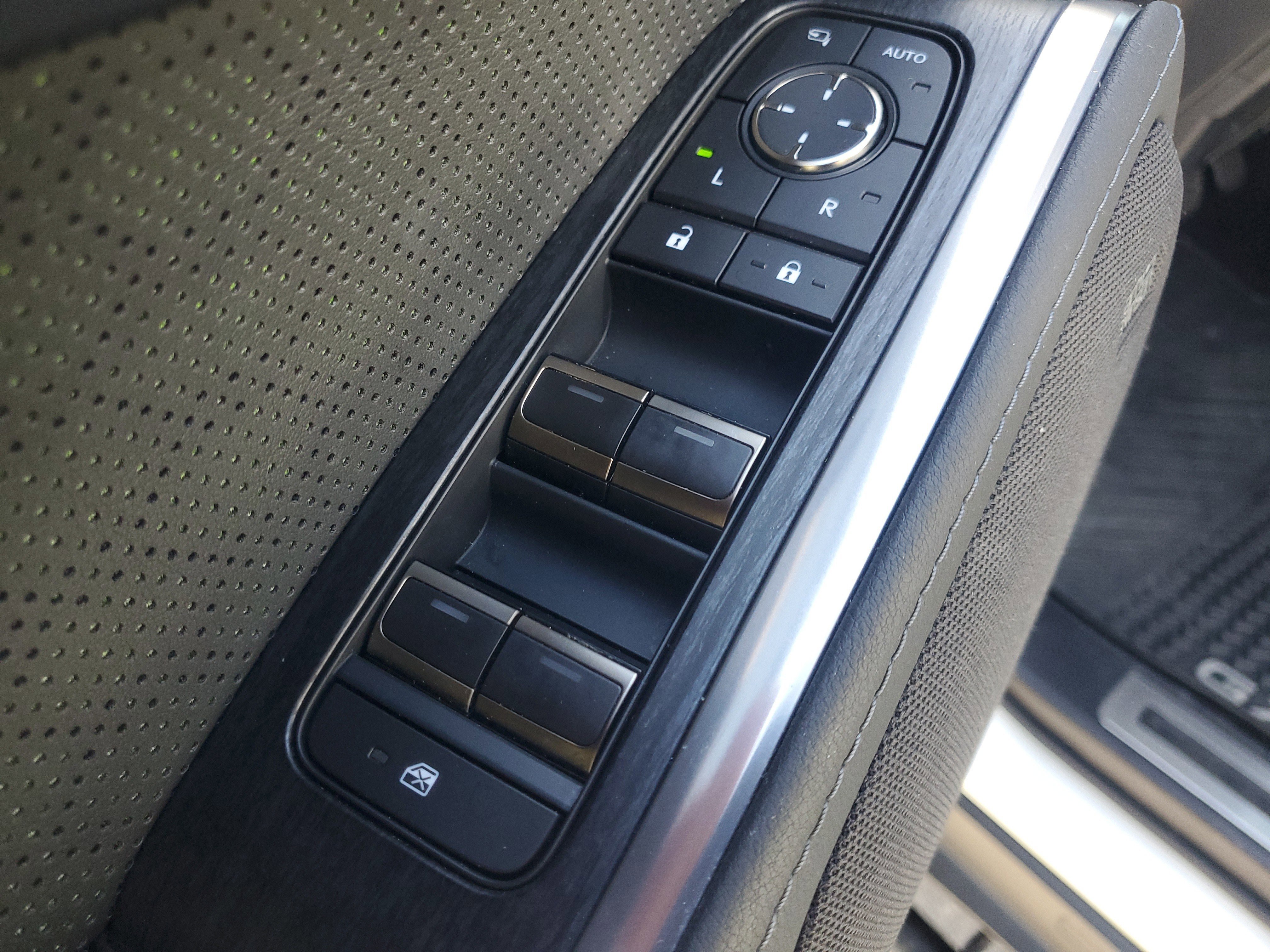Used 2024 Lexus GX 550 image 20