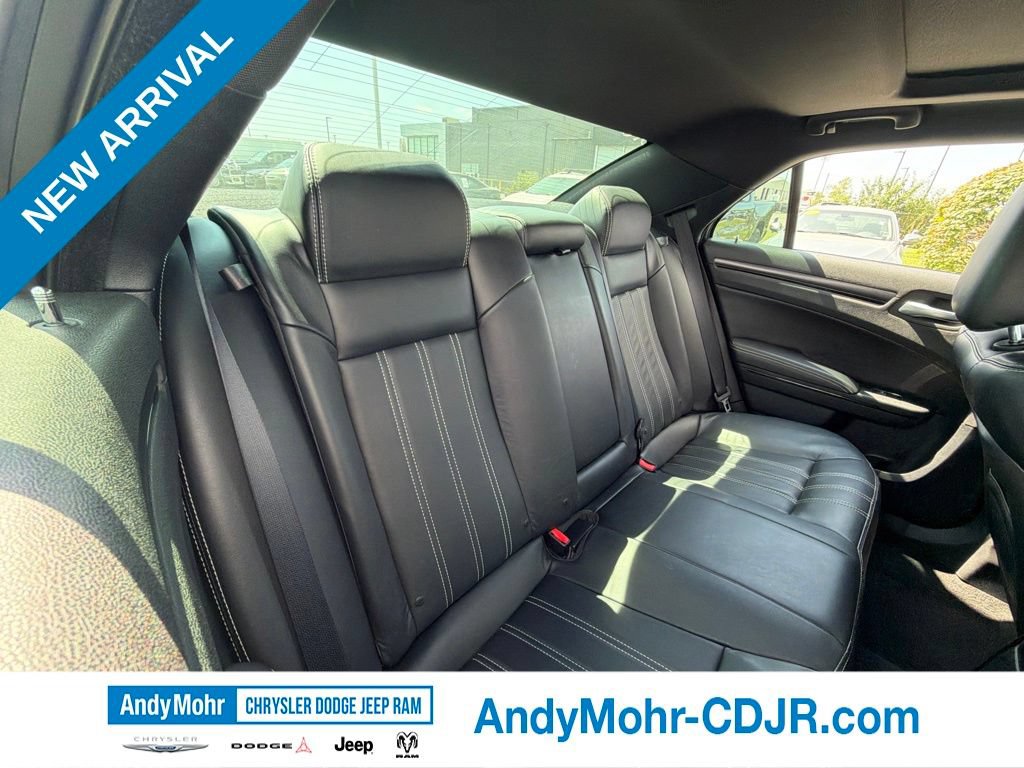 Used 2014 Chrysler 300 S w/ Light Group RWD image 15