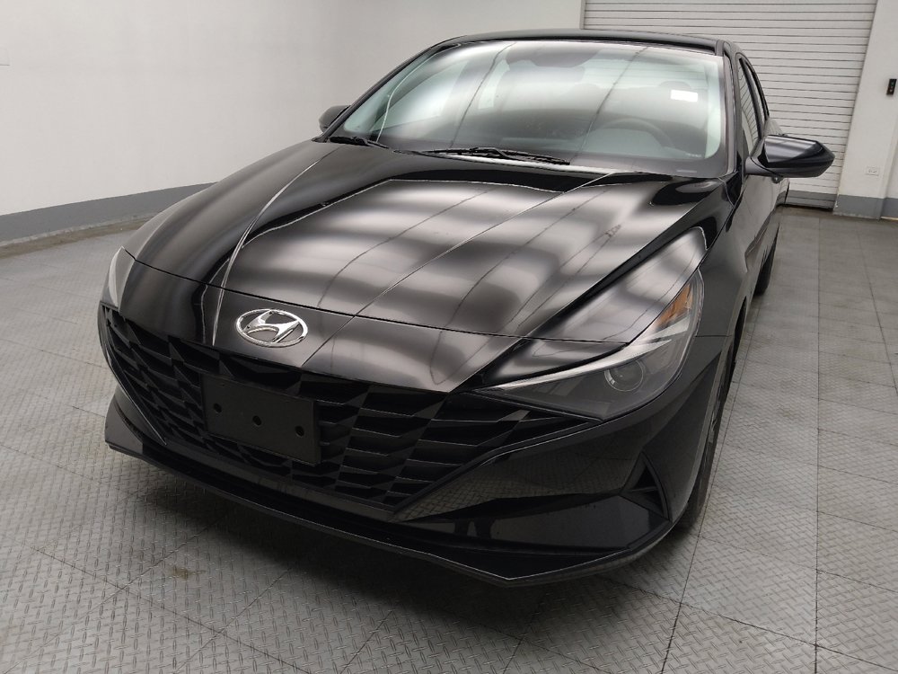 Used 2022 Hyundai Elantra SEL image 15