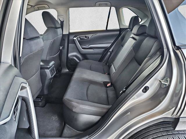 Used 2024 Toyota RAV4 LE AWD/4WD image 18