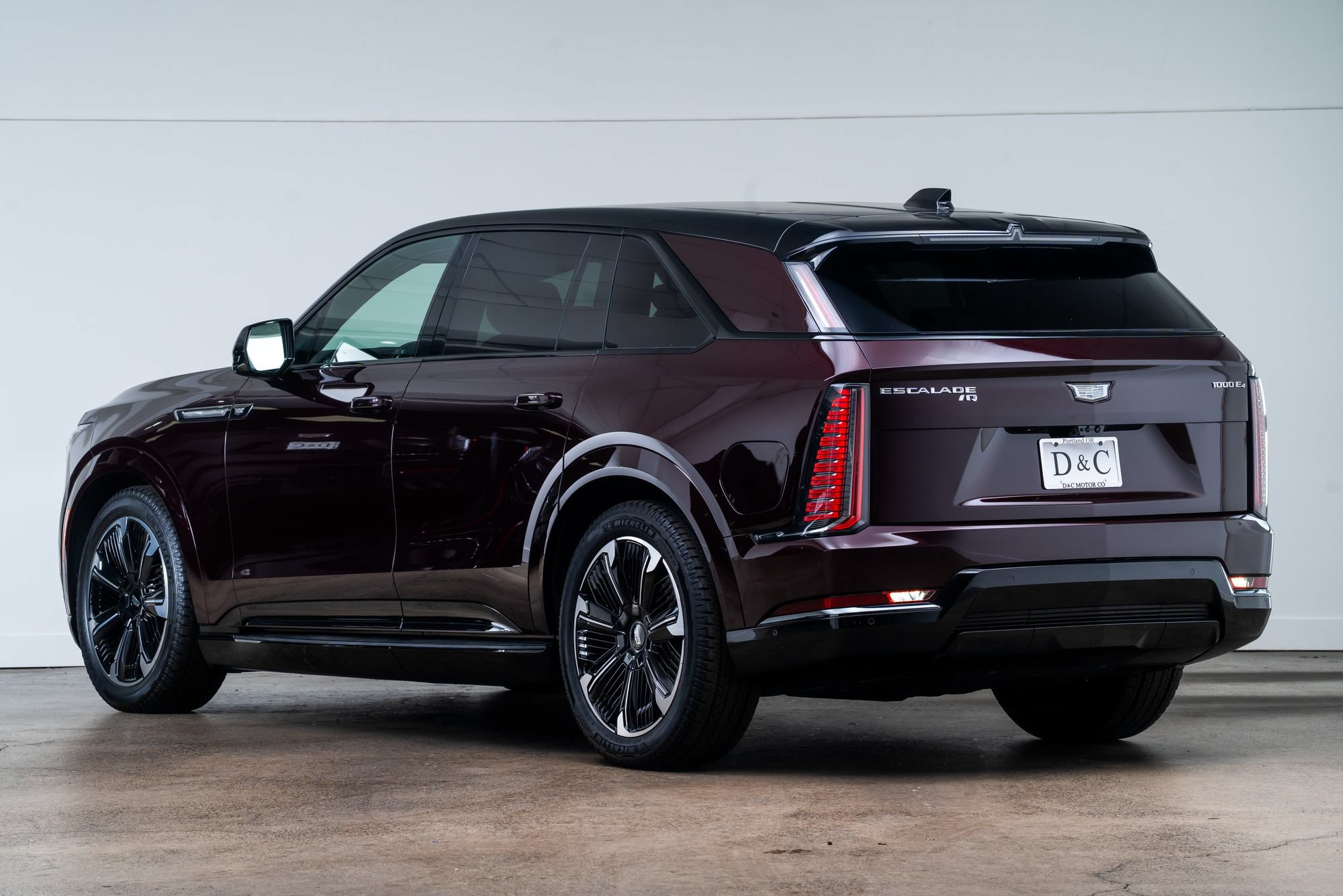 Used 2025 Cadillac Escalade IQ Sport 2 AWD/4WD image 5
