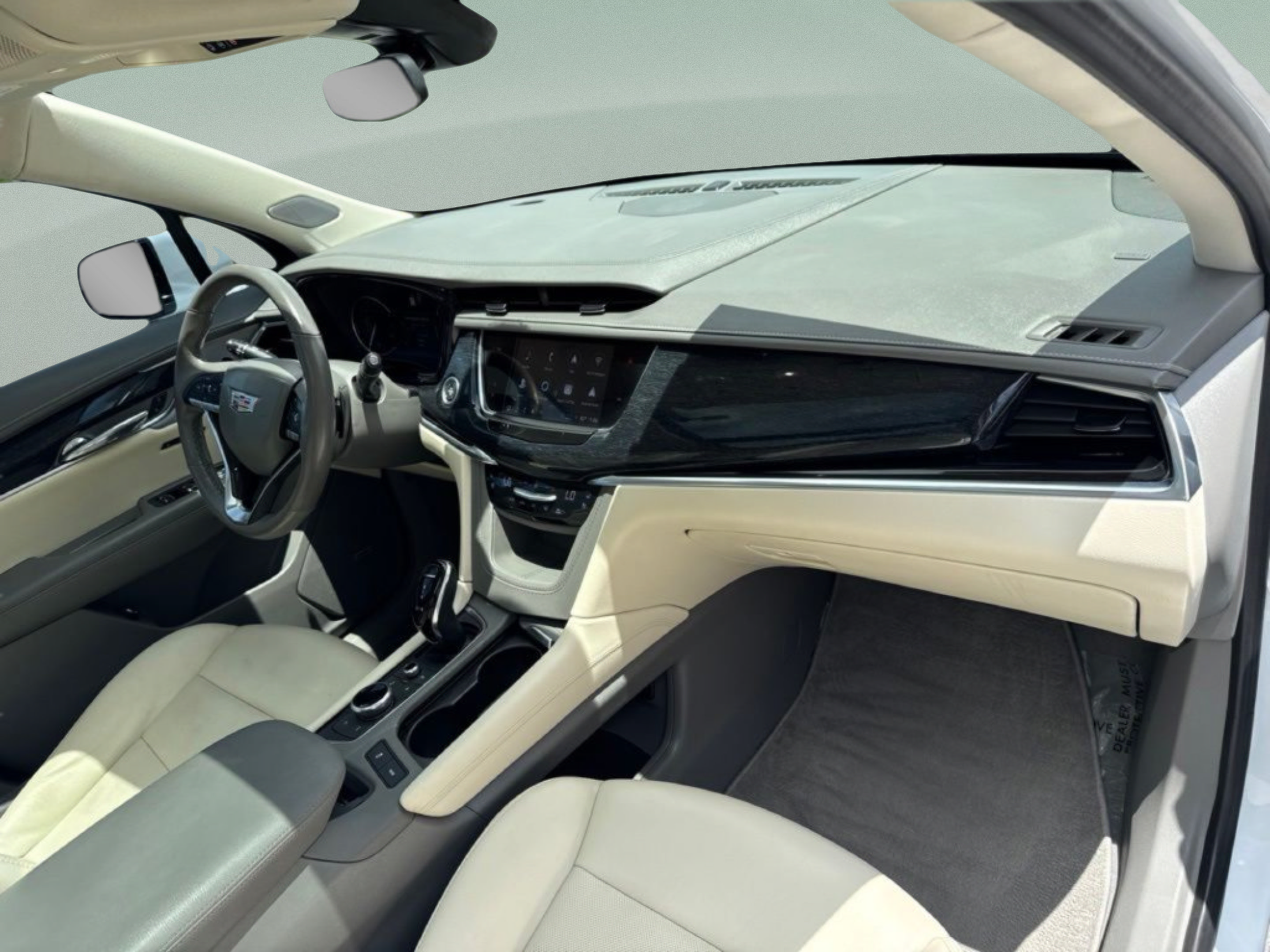 Used 2024 Cadillac XT6 Premium Luxury FWD image 29