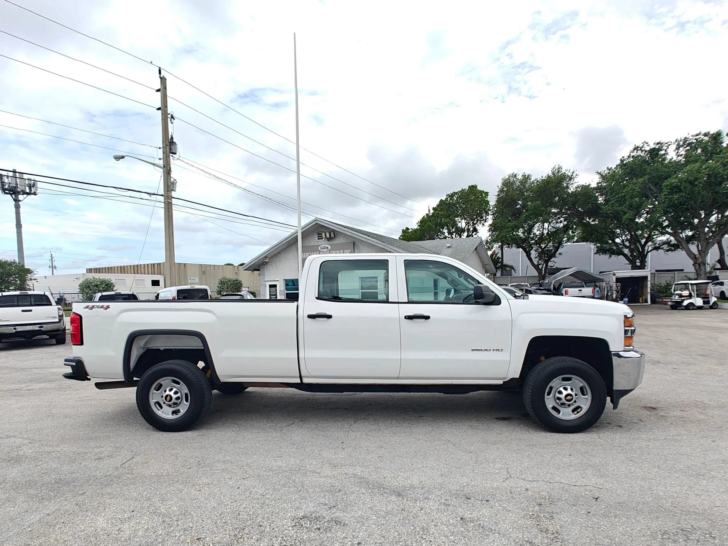Used 2019 Chevrolet Silverado 2500 W/T AWD/4WD image 8