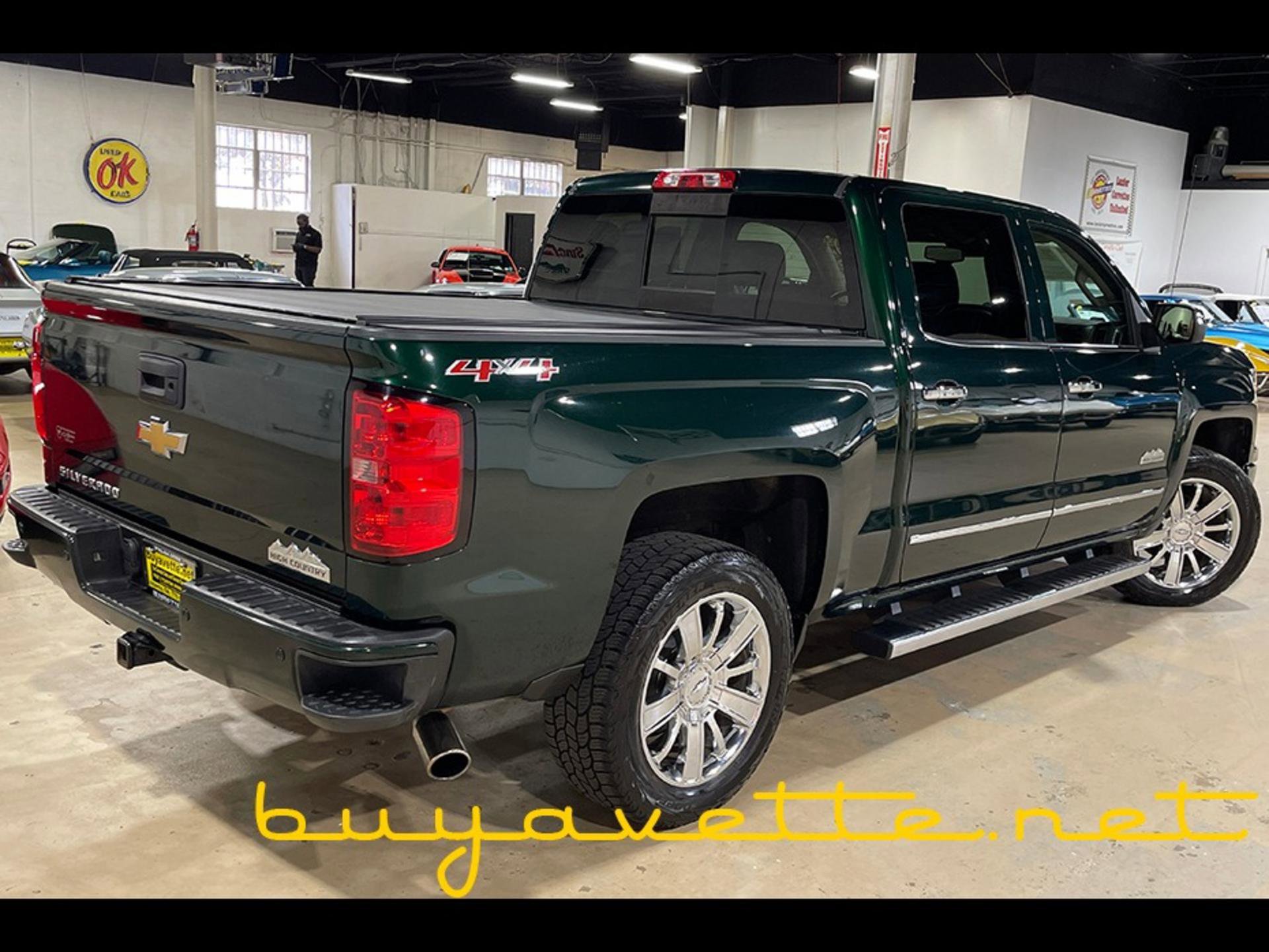 Used 2015 Chevrolet Silverado 1500 High Country w/ High Country Premium Package image 2