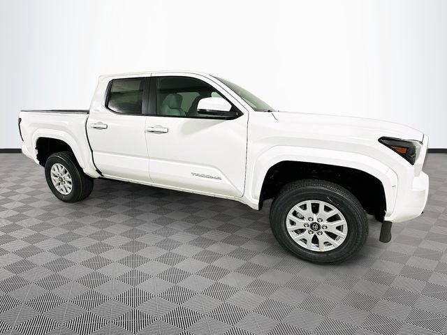 New 2026 Toyota Tacoma SR5 image 3