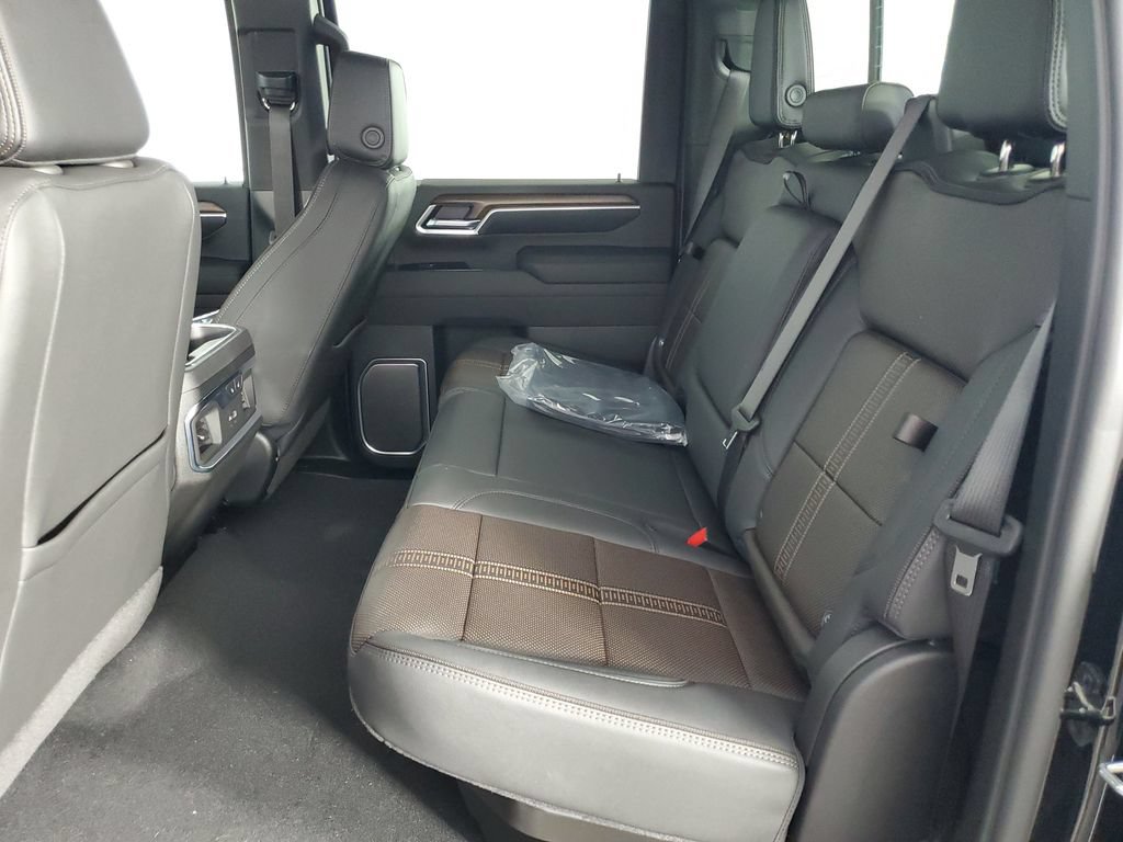 New 2026 Chevrolet Silverado 3500 High Country w/ Technology Package AWD/4WD image 16