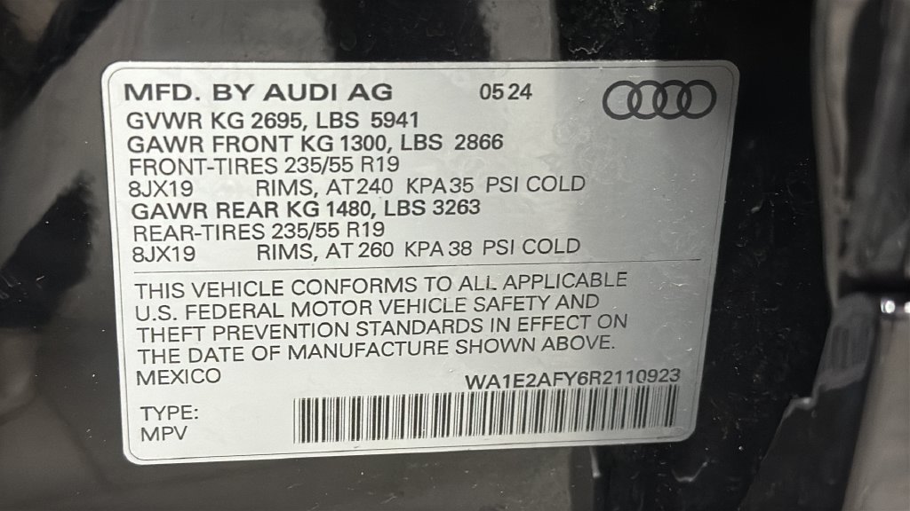 Used 2024 Audi Q5 e Premium Plus w/ Premium Plus Package AWD/4WD image 31