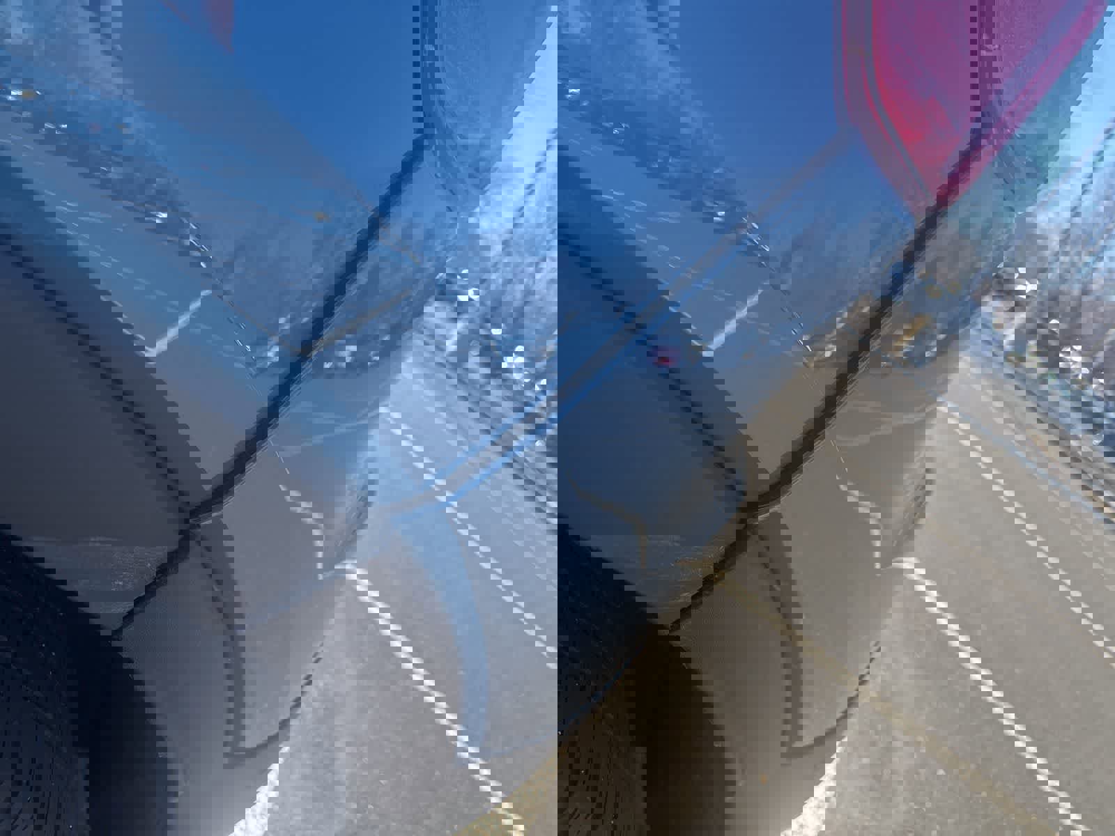 Used 2025 Volvo XC40 B5 Ultra w/ Climate Package image 24