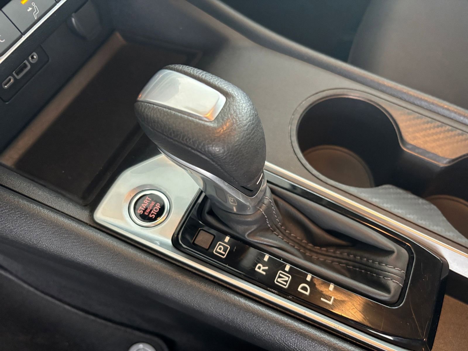 Used 2025 Nissan Altima 2.5 SV FWD image 42