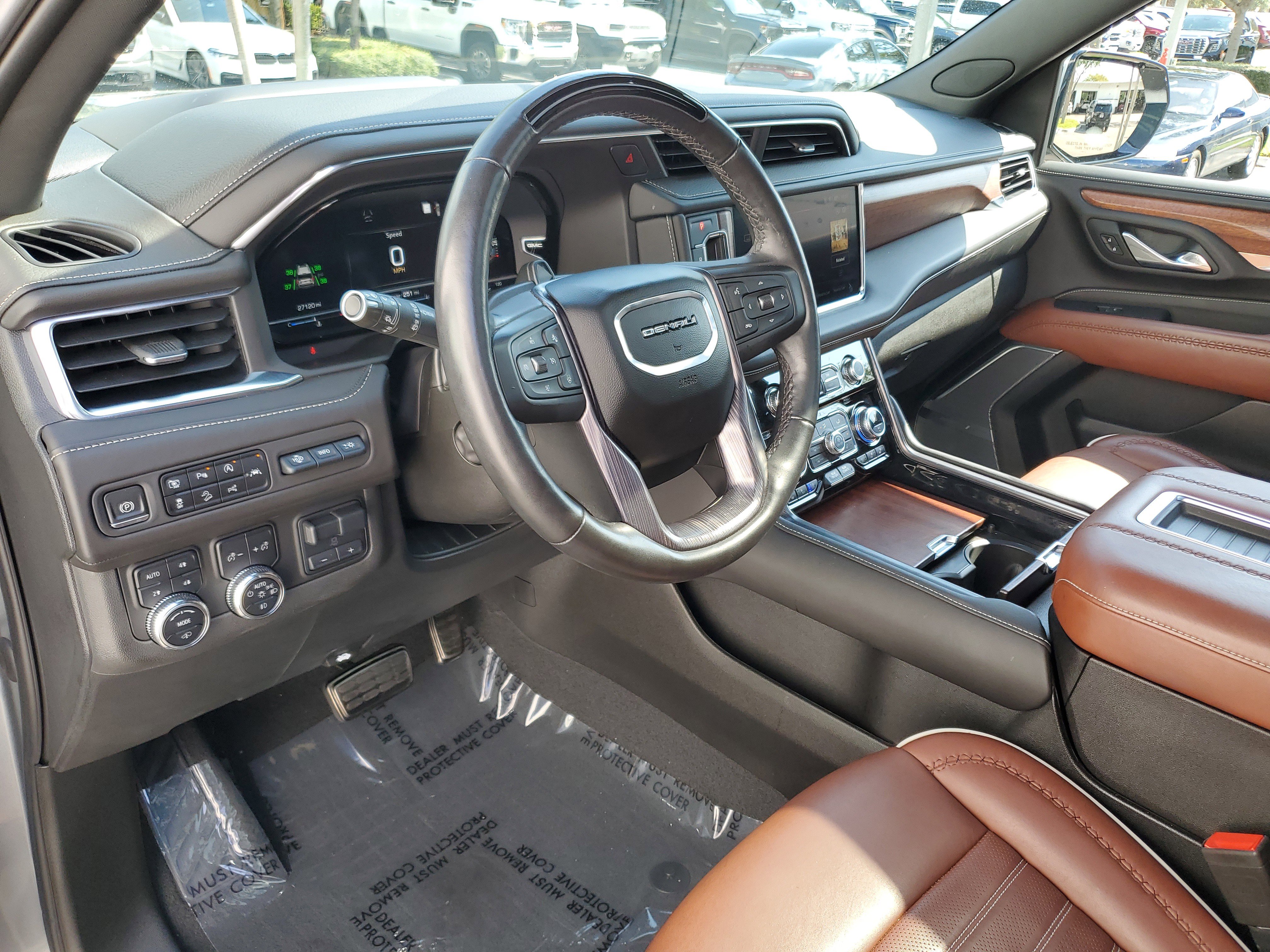 Certified 2023 GMC Yukon Denali Ultimate image 24