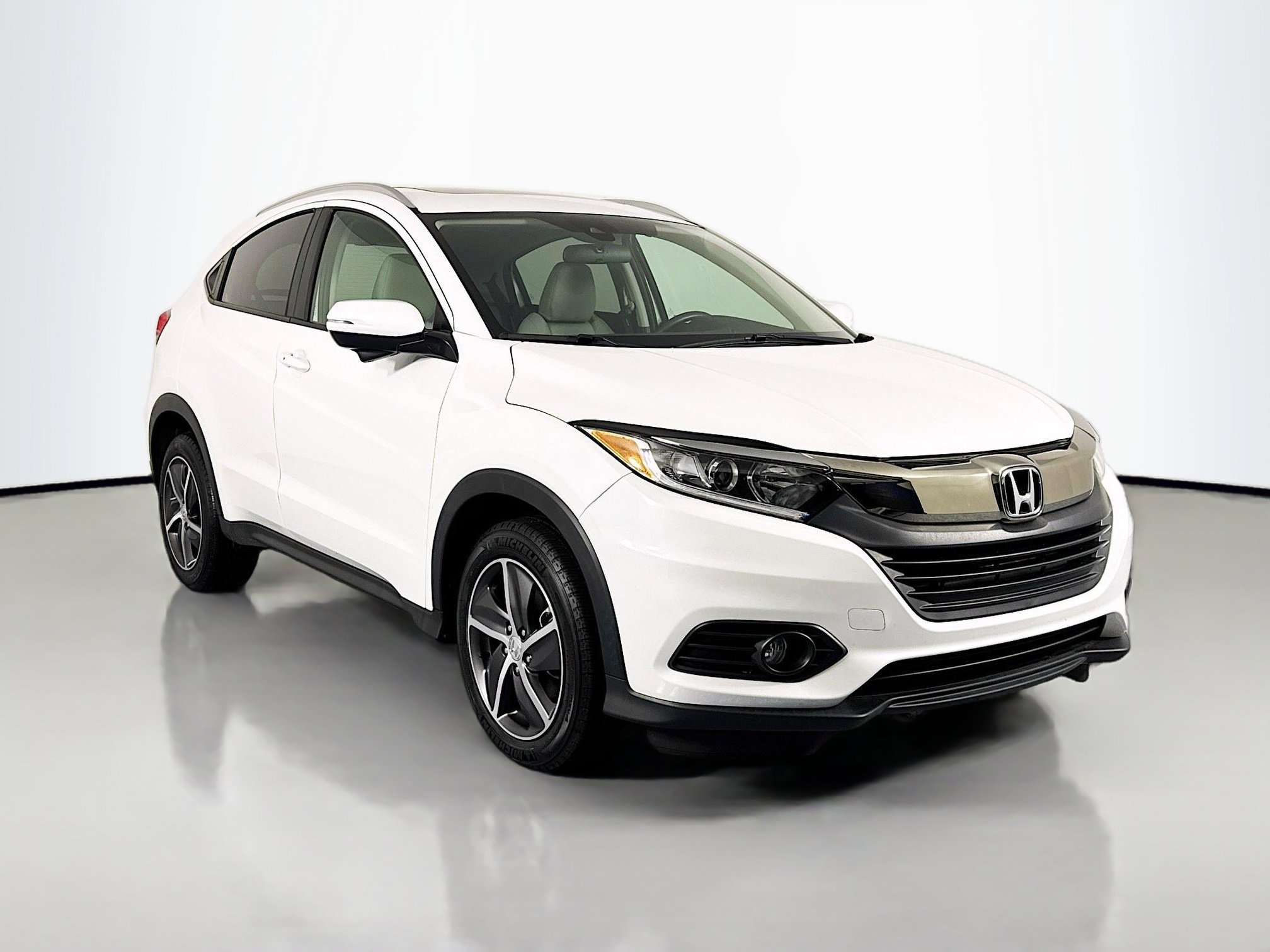 Certified 2022 Honda HR-V EX image 3