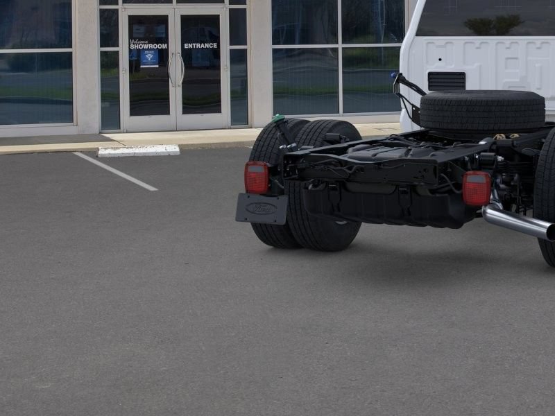 New 2025 Ford F350 XL w/ XL Chrome Package RWD image 22