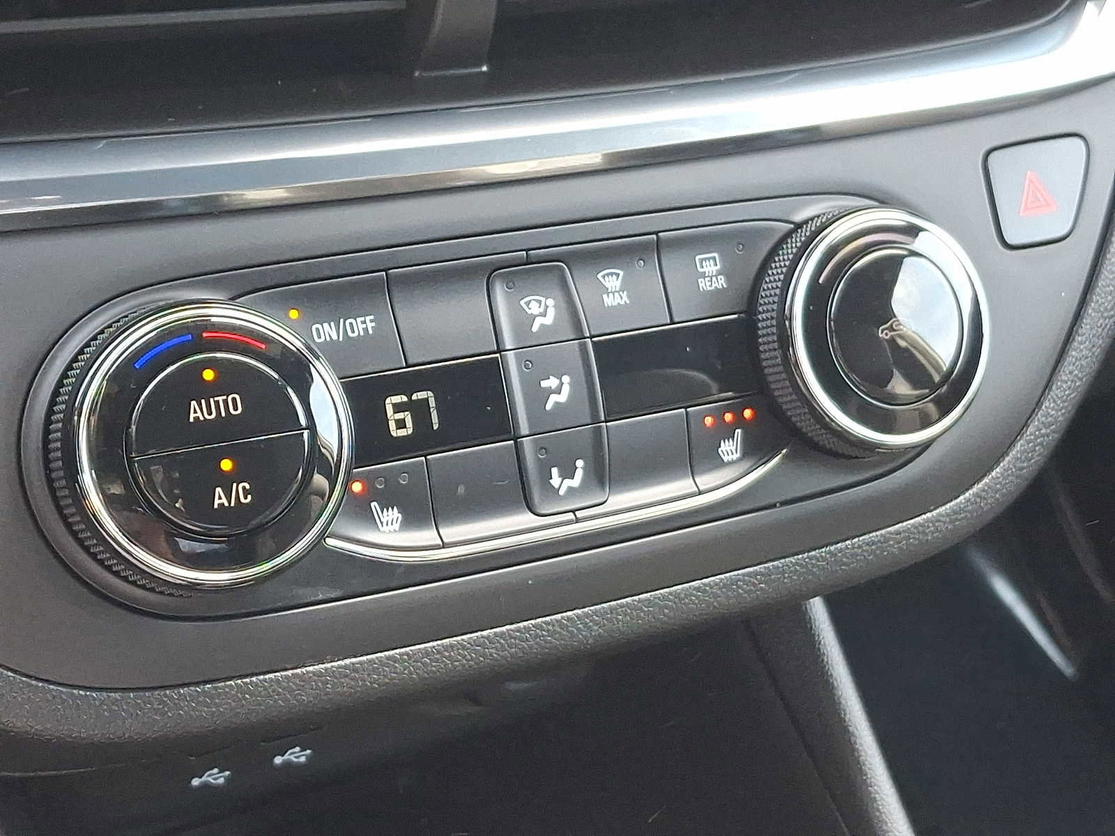 Certified 2024 Buick Envista Preferred w/ Convenience I Package image 17