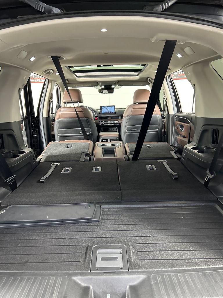Used 2025 Honda Pilot Elite image 22