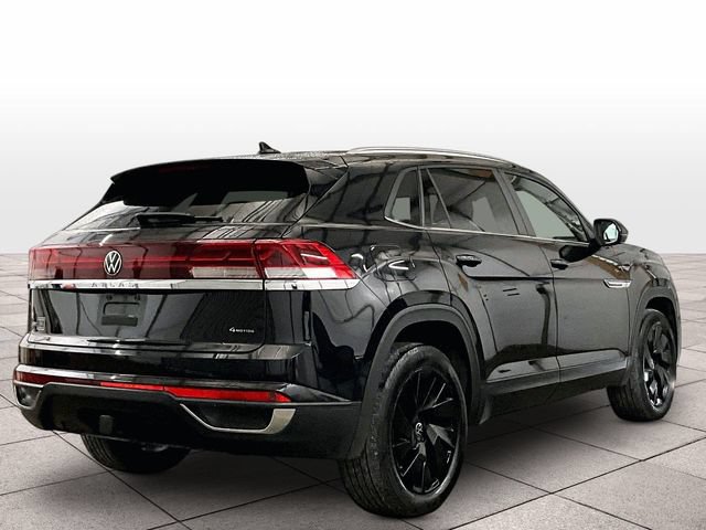 Used 2024 Volkswagen Atlas Cross Sport SE w/ Black Wheel Package AWD/4WD image 11