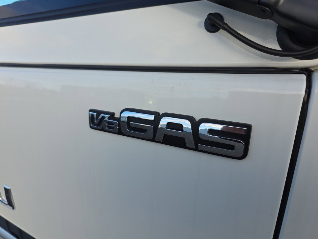 New 2026 Isuzu NPR image 4