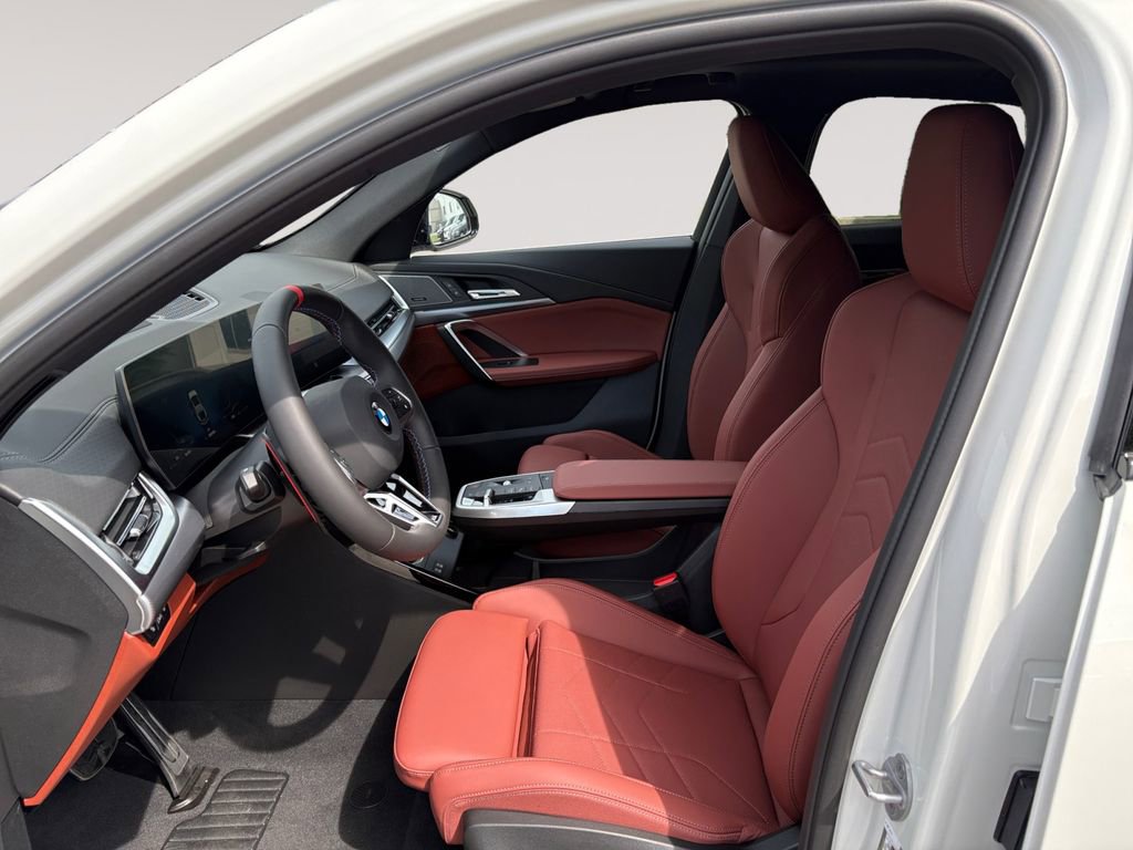 New 2026 BMW X2 M35i w/ Technology Package AWD/4WD image 9