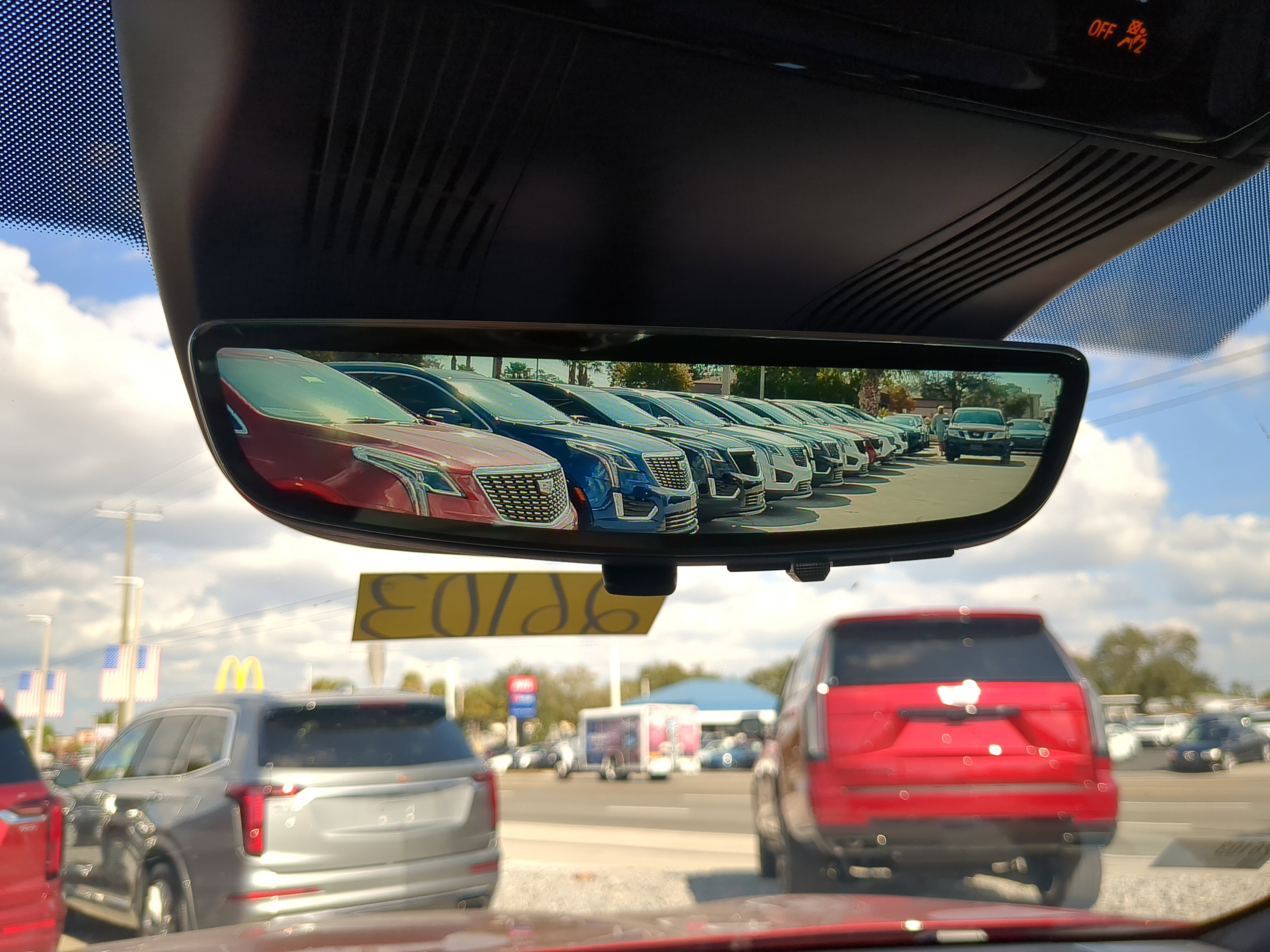 New 2026 Cadillac Vistiq Sport w/ LPO, Floor Liner Package image 21