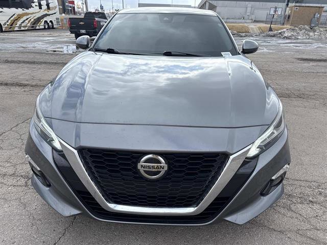 Used 2019 Nissan Altima 2.5 SV image 2