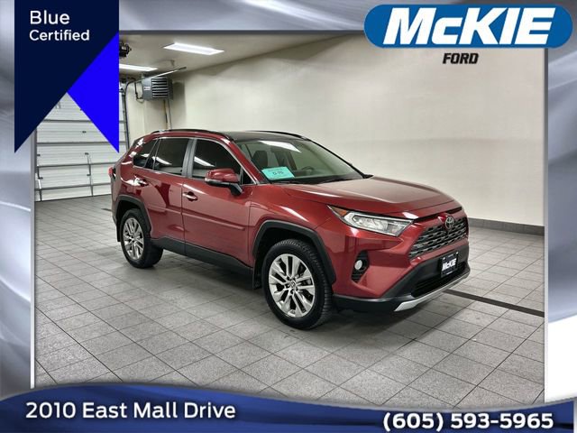 Used 2021 Toyota RAV4 Limited image 1