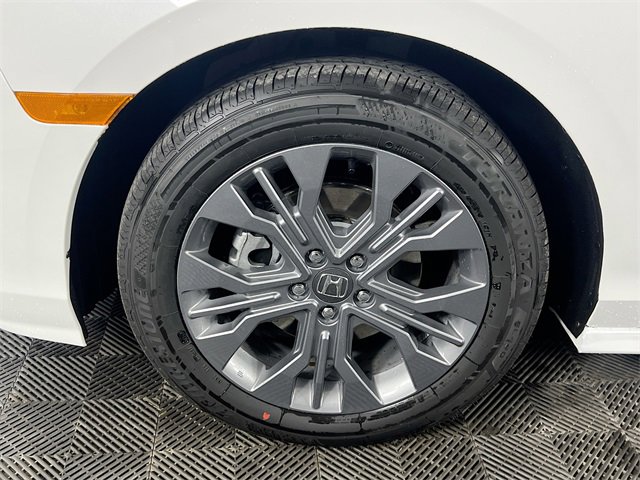 New 2026 Honda Odyssey Touring image 32