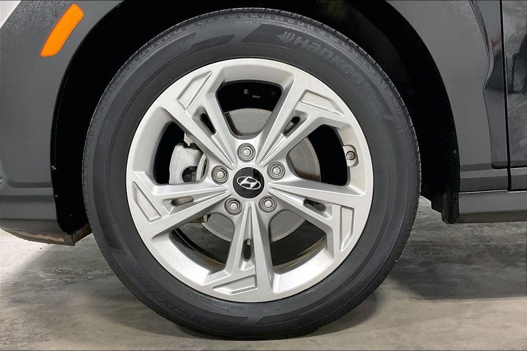 Used 2023 Hyundai Kona SEL w/ Convenience Package FWD image 10