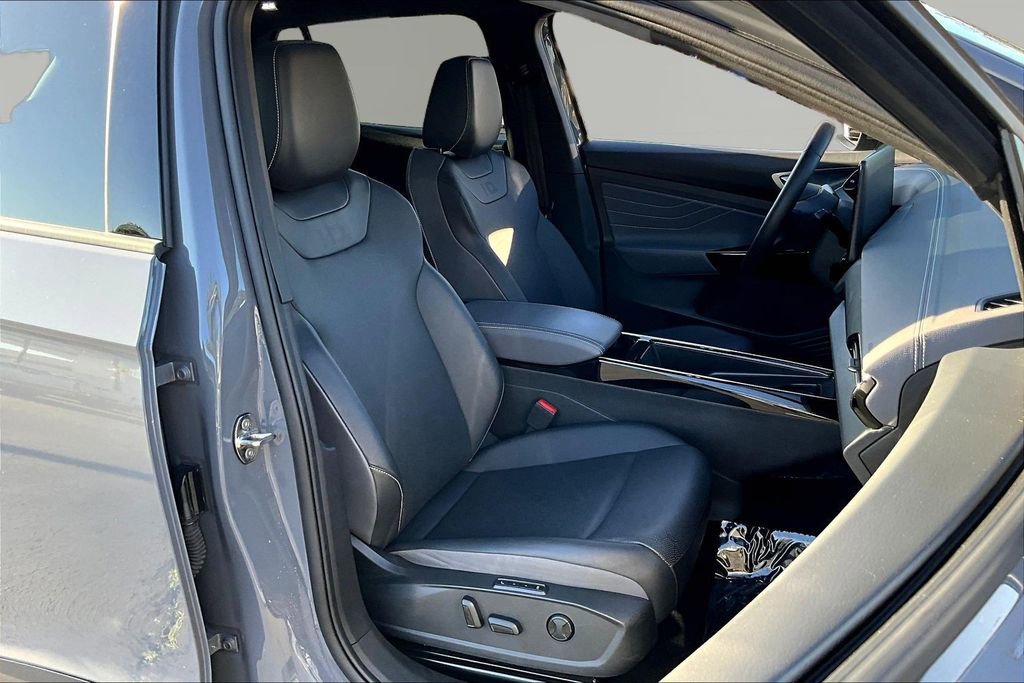 Used 2023 Volkswagen ID.4 Pro S image 29