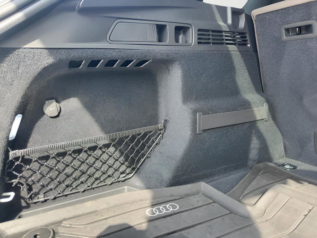 Certified 2025 Audi Q5 Premium w/ Convenience Package image 43