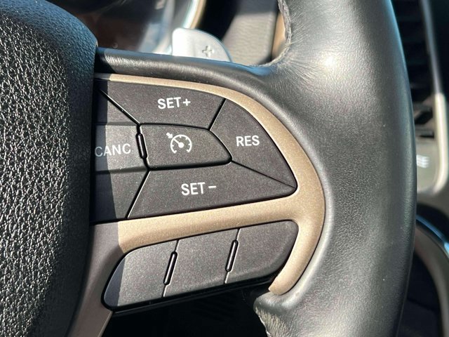 Used 2016 Jeep Grand Cherokee Laredo w/ Quick Order Package 23E AWD/4WD image 19