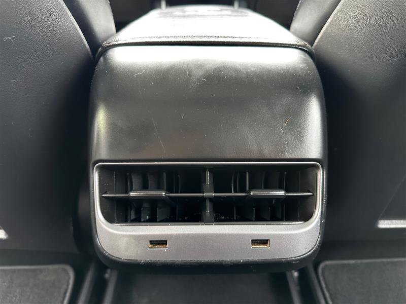 Used 2018 Tesla Model 3 Long Range RWD image 27