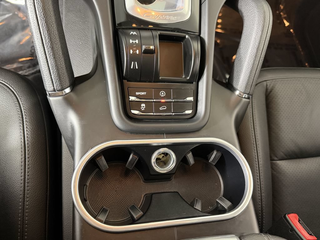 Used 2011 Porsche Cayenne AWD/4WD image 26