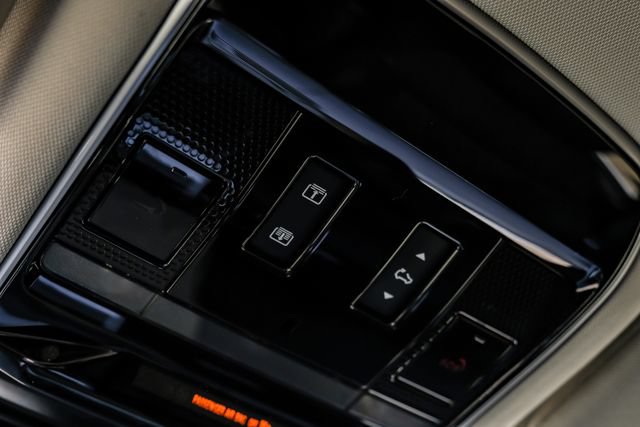 New 2026 Land Rover Range Rover SE AWD/4WD image 26