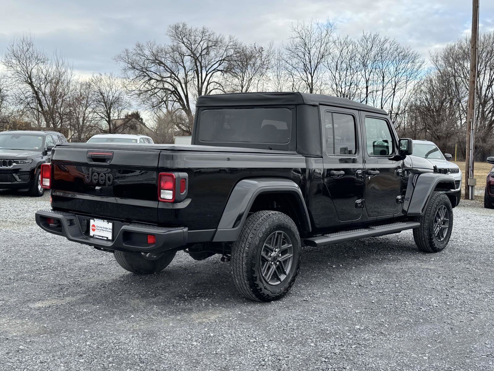 New 2026 Jeep Gladiator Sport AWD/4WD image 23