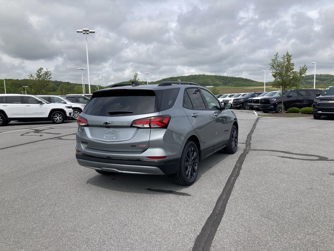 Used 2024 Chevrolet Equinox RS AWD/4WD image 7