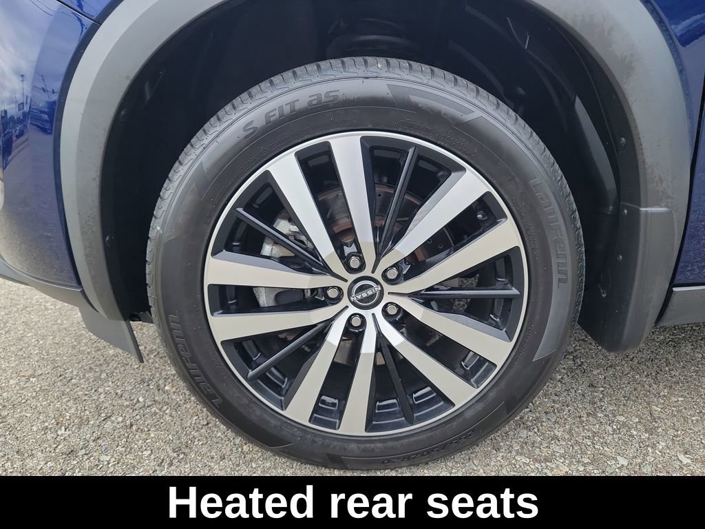 Used 2023 Nissan Pathfinder Platinum image 17