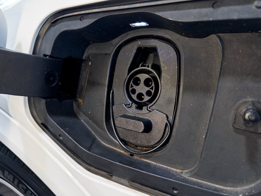 Used 2024 Chevrolet Equinox EV LT FWD image 5
