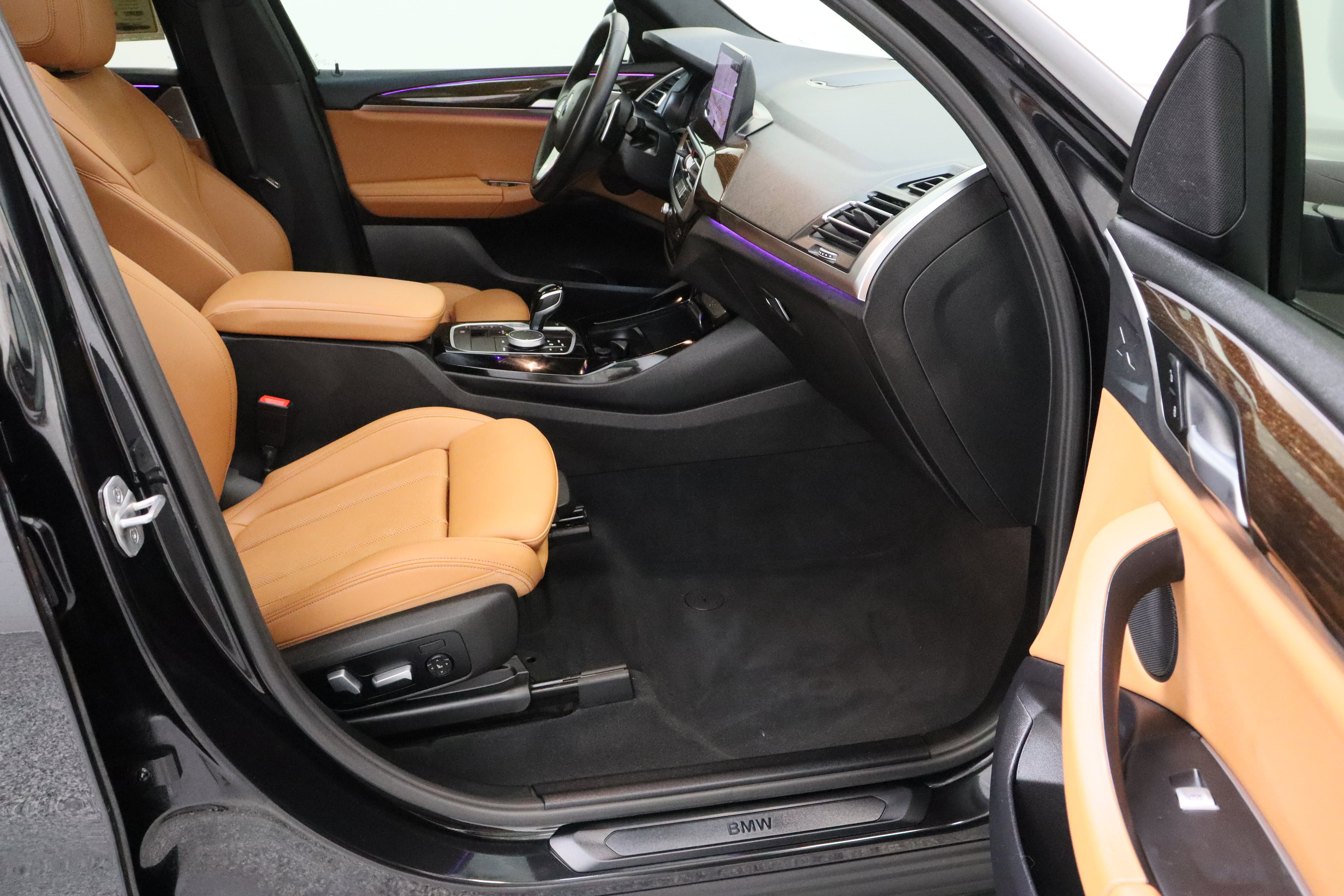 Used 2024 BMW X3 sDrive30i w/ Premium Package image 42