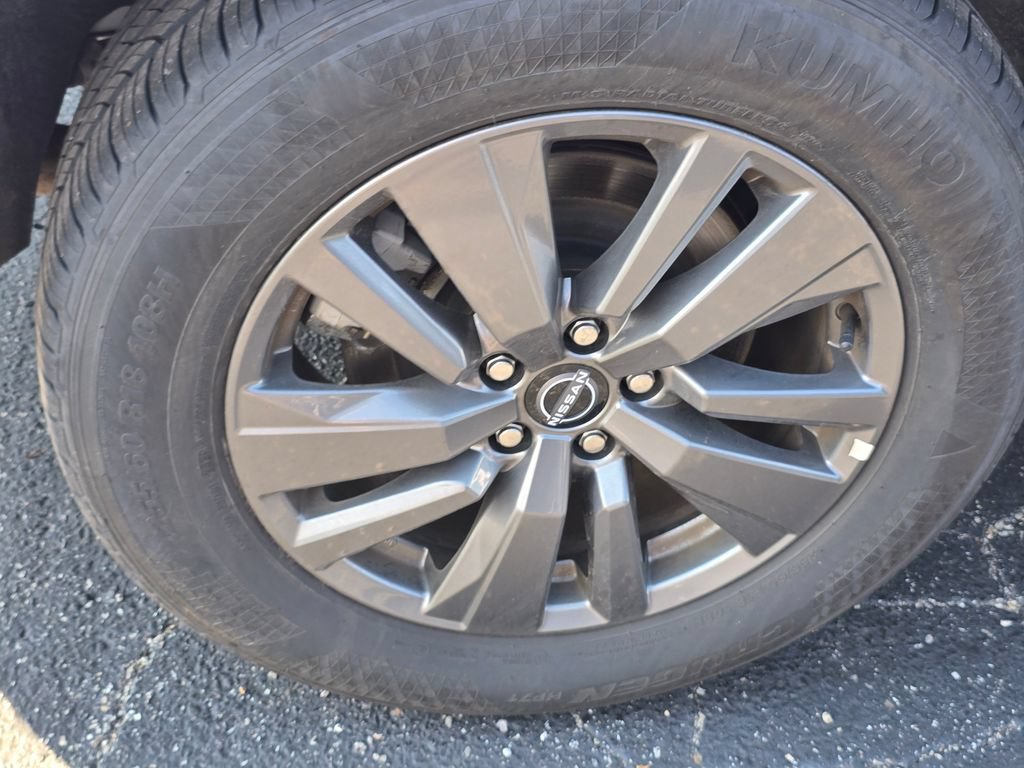 Used 2025 Nissan Pathfinder SV FWD image 9