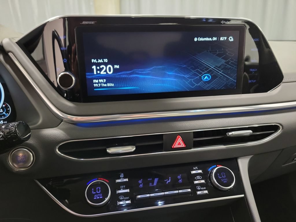 Used 2023 Hyundai Sonata Limited w/ Preferred Accessory Package FWD image 14