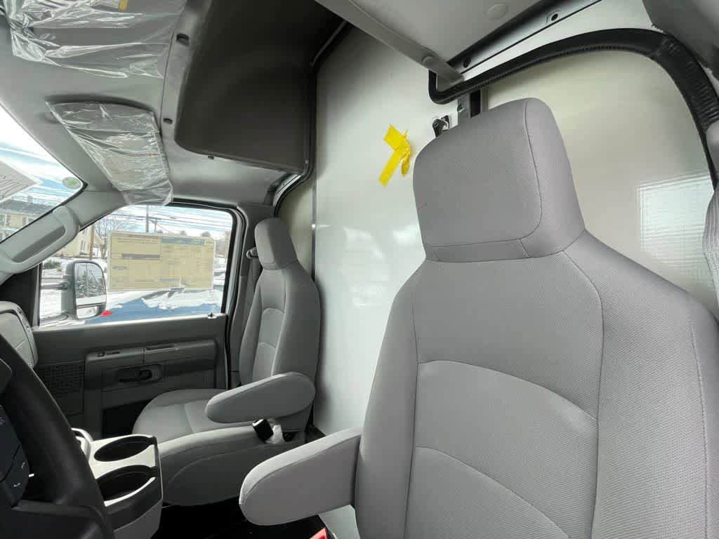 New 2024 Ford E-450 and Econoline 450 Super Duty w/ Power Windows & Locks Group RWD image 14