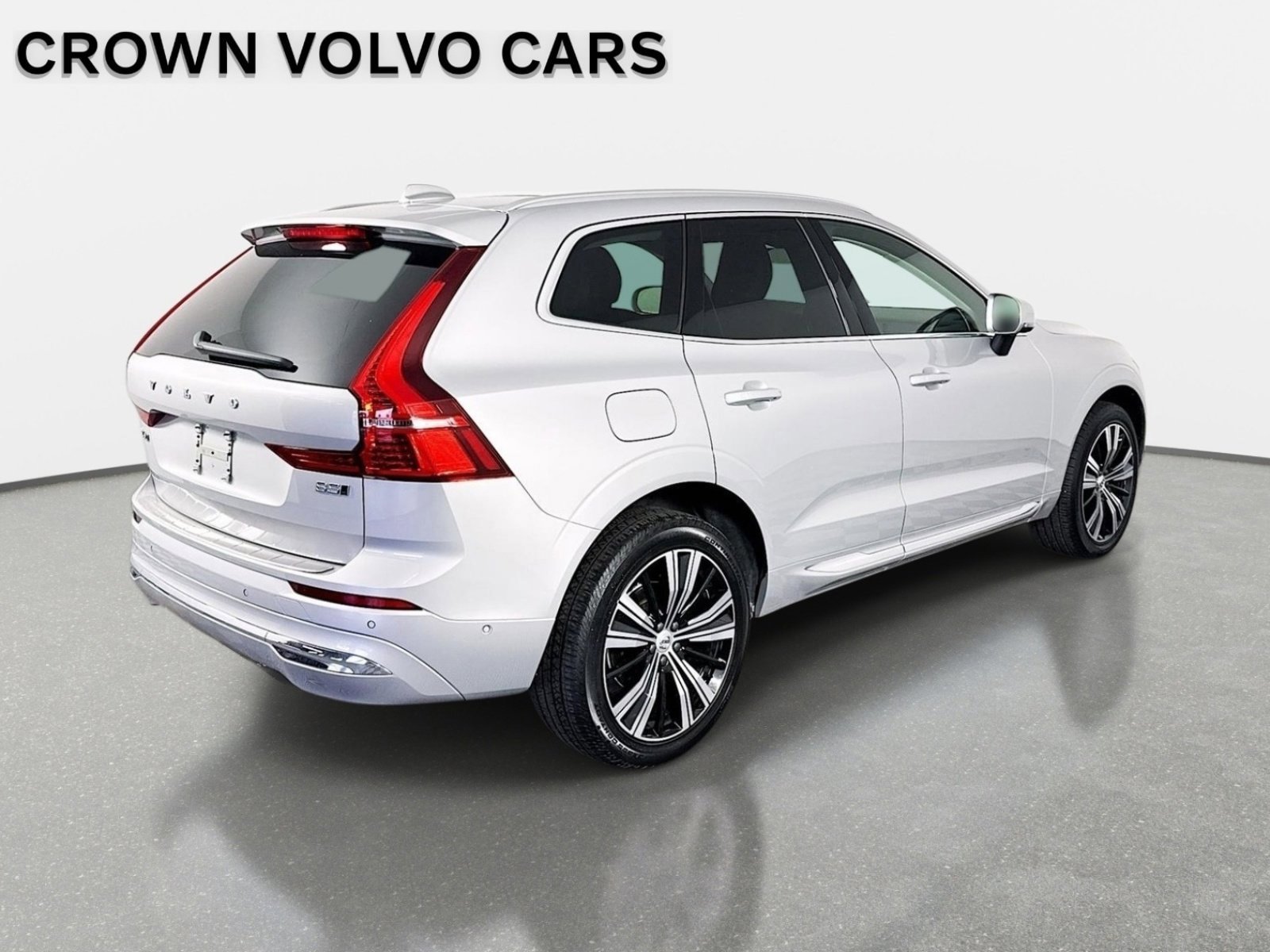 Used 2023 Volvo XC60 B5 Plus w/ Protection Package Premier AWD/4WD image 5