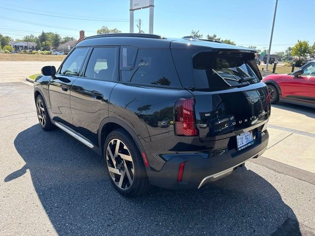 Certified 2025 MINI Cooper Countryman SE w/ Comfort Package Max AWD/4WD image 7