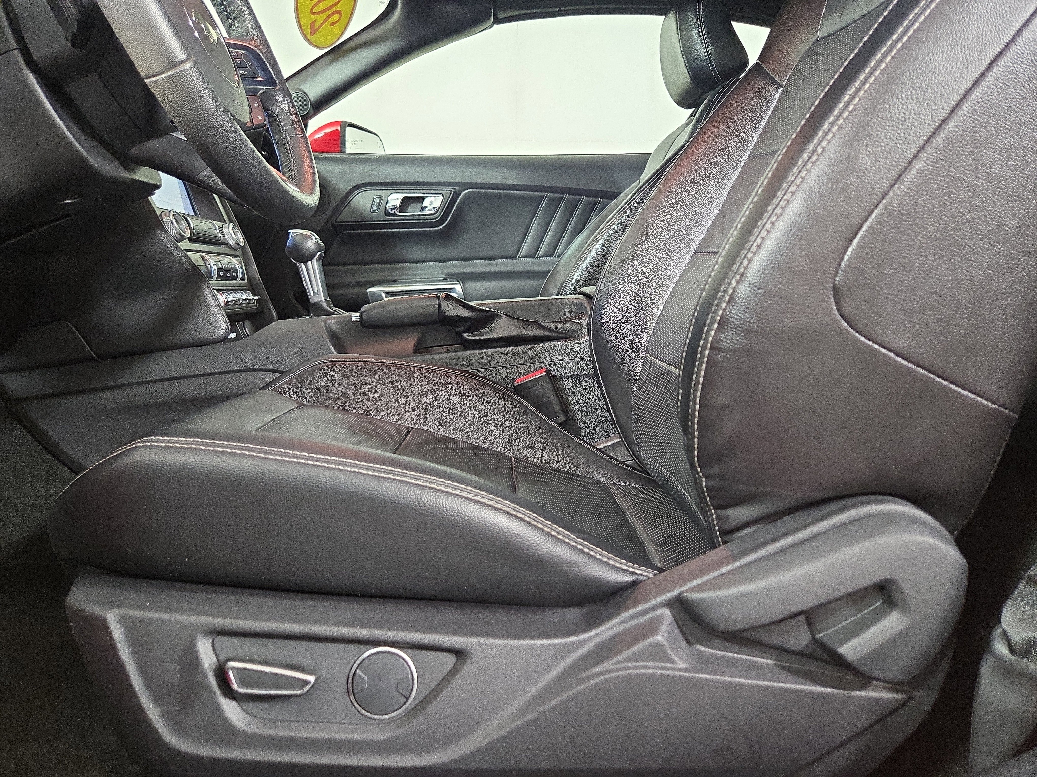 Used 2017 Ford Mustang GT Premium w/ Equipment Group 401A image 30