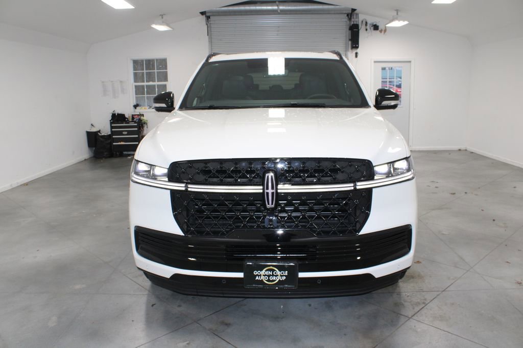 New 2025 Lincoln Navigator L Reserve w/ Jet Appearance Package video 2