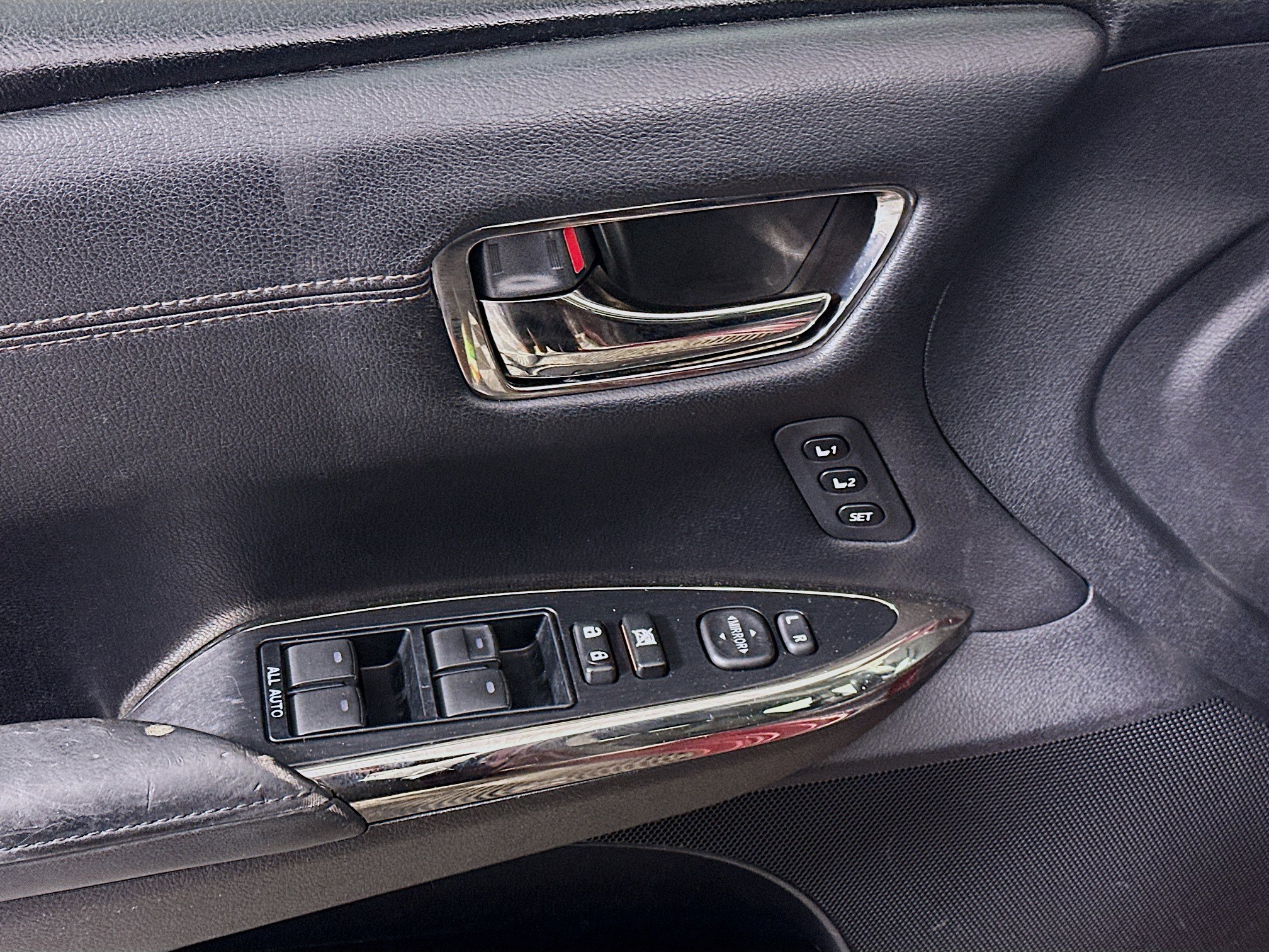 Used 2013 Toyota Avalon XLE Touring image 15