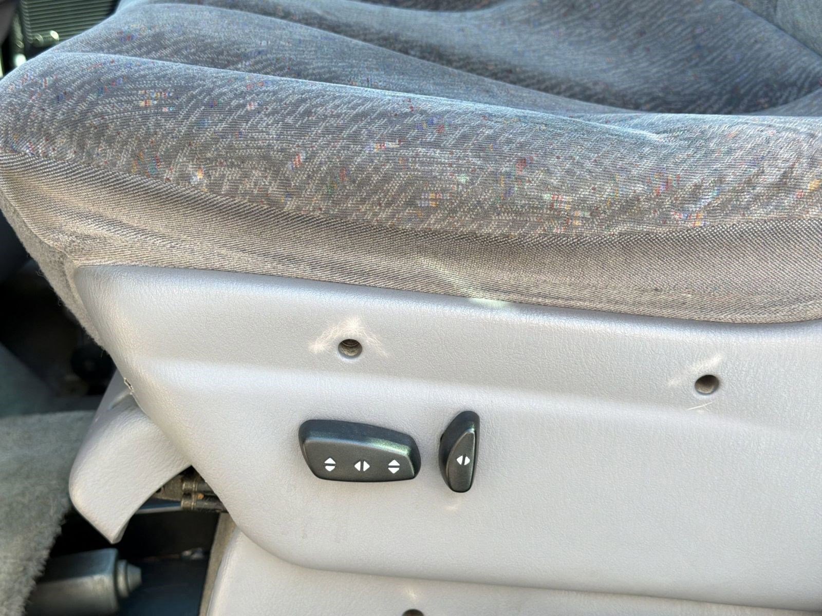 Used 1999 Dodge Grand Caravan LE image 14