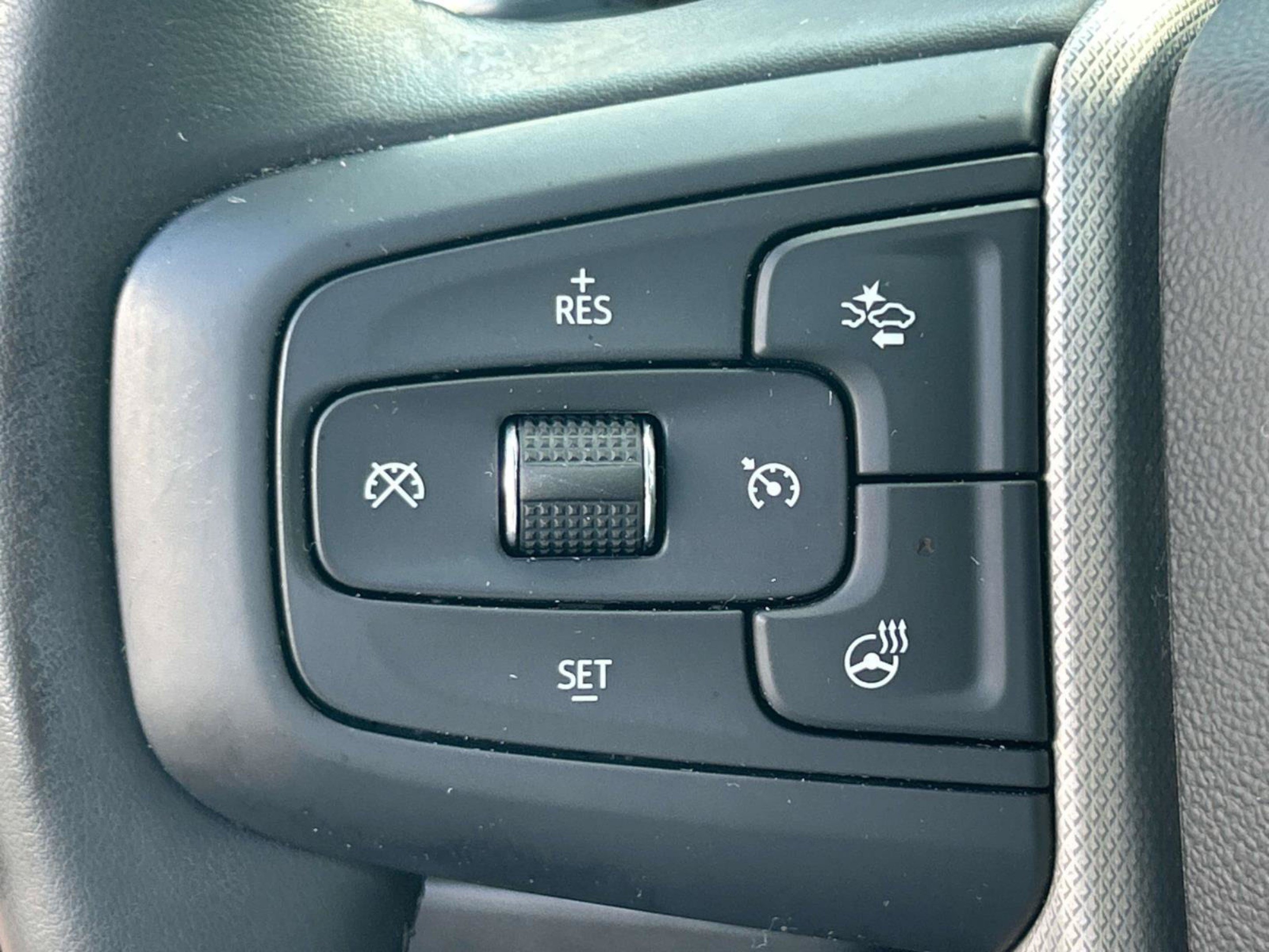 Used 2023 GMC Yukon Denali w/ LPO, Floor Liner Package AWD/4WD image 30
