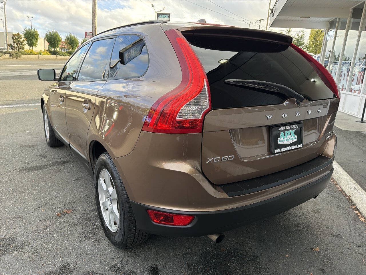 Used 2010 Volvo XC60 3.2 AWD/4WD image 4