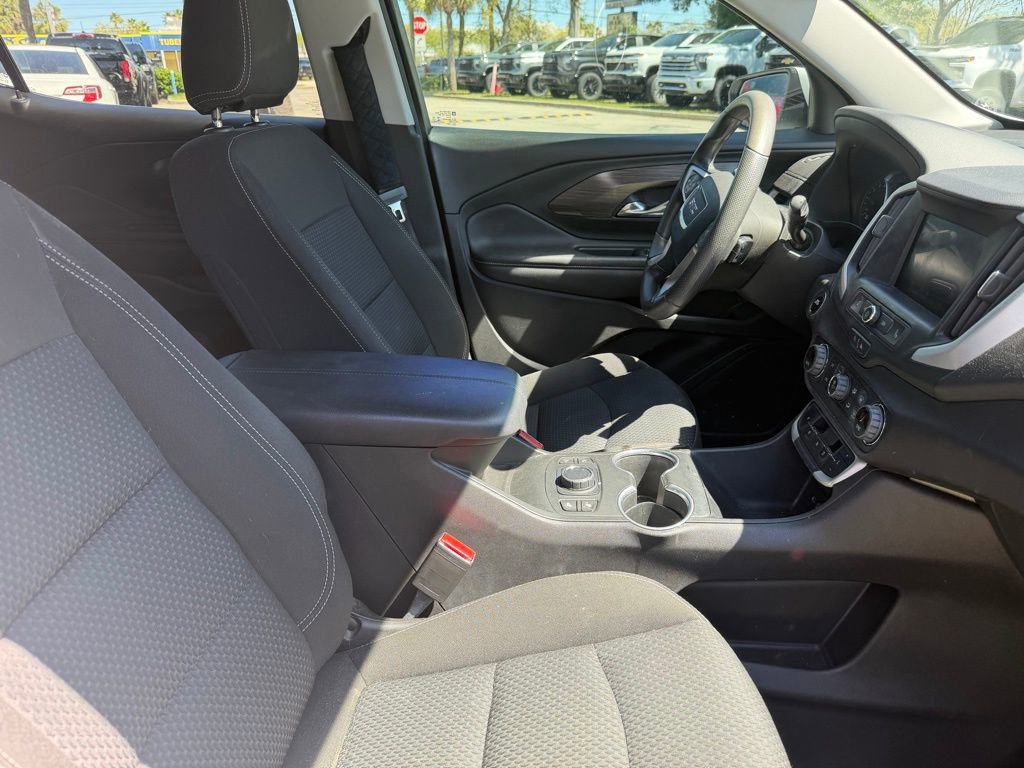 Used 2022 GMC Terrain SLE w/ Driver Convenience Package image 11