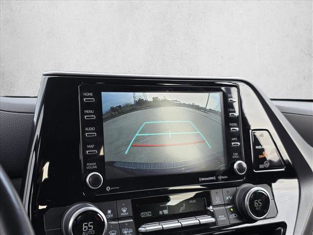 Used 2022 Toyota Highlander LE image 23